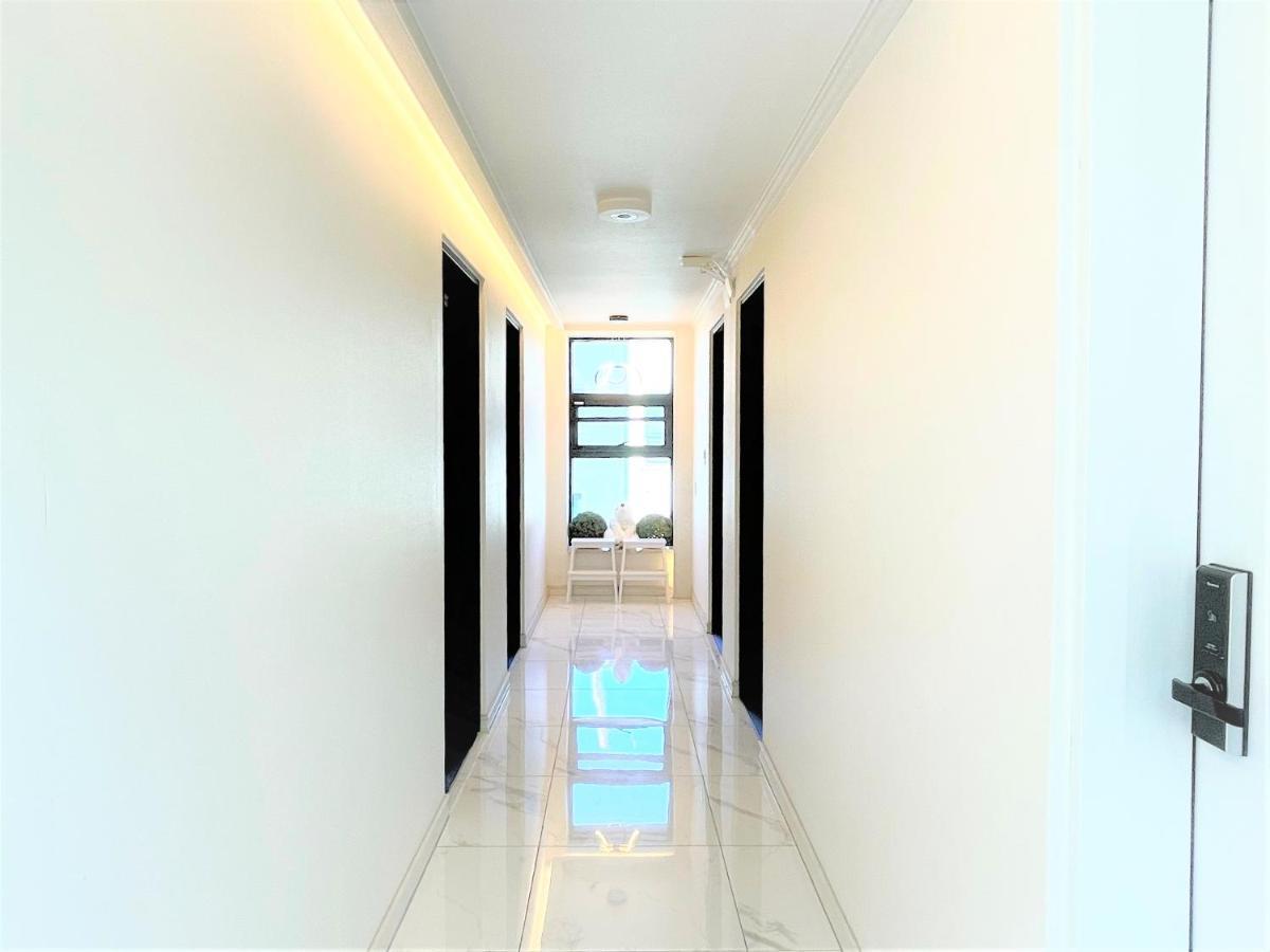 W Premium Guesthouse Incheon Airport Exteriör bild