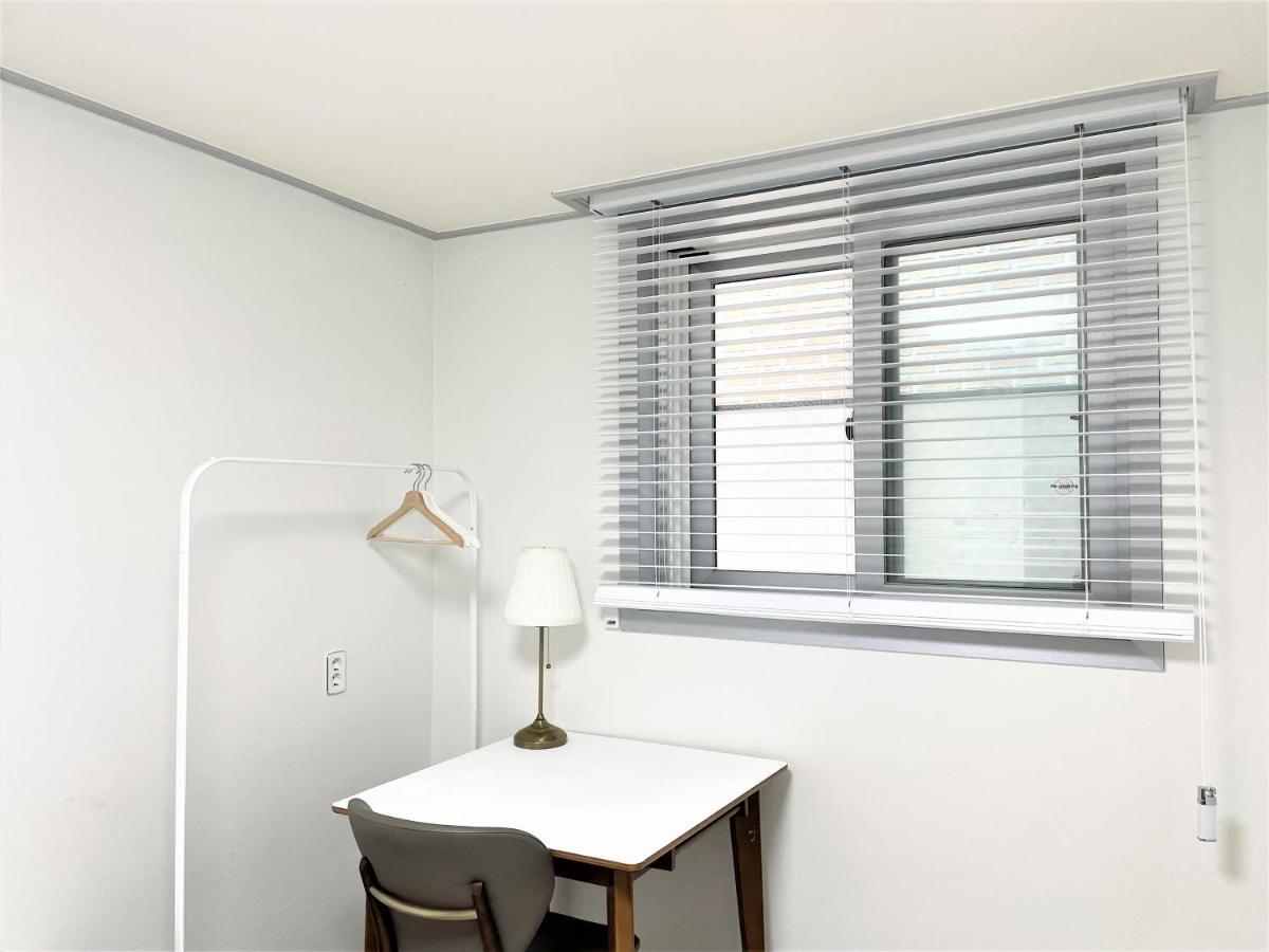 W Premium Guesthouse Incheon Airport Exteriör bild